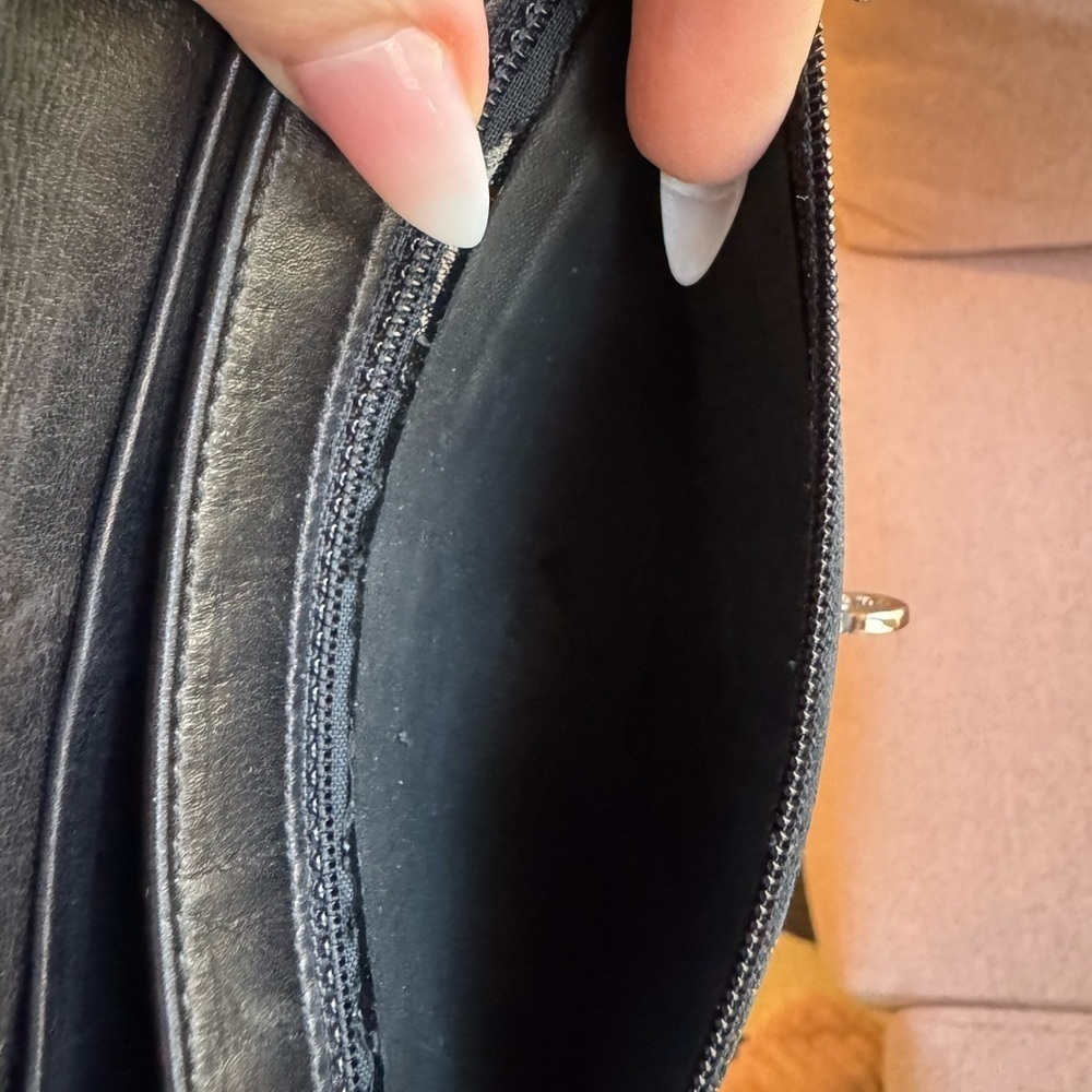 SALVATORE FERRAGAMO Vintage Long Wallet (FLAWED) - Picture 8 of 9